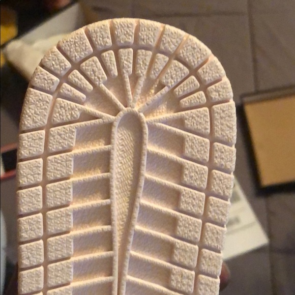 Pink Jordan 1 - Picture 2 of 2